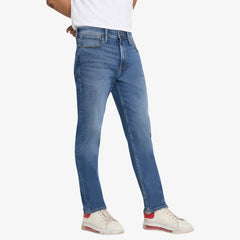 Classic Comfort Light Blue Jeans